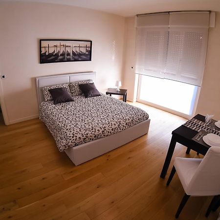 4You Apartments - Ponti Romani ปาโดวา ภายนอก รูปภาพ